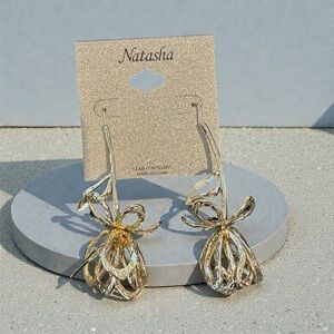Unique Natasha Couture Gold Floral Earrings